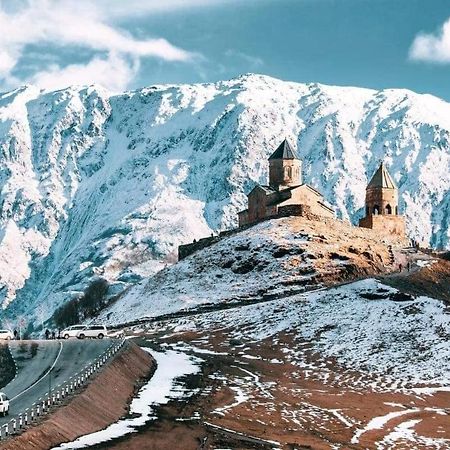 Golden Star Kazbegi Otel Dış mekan fotoğraf