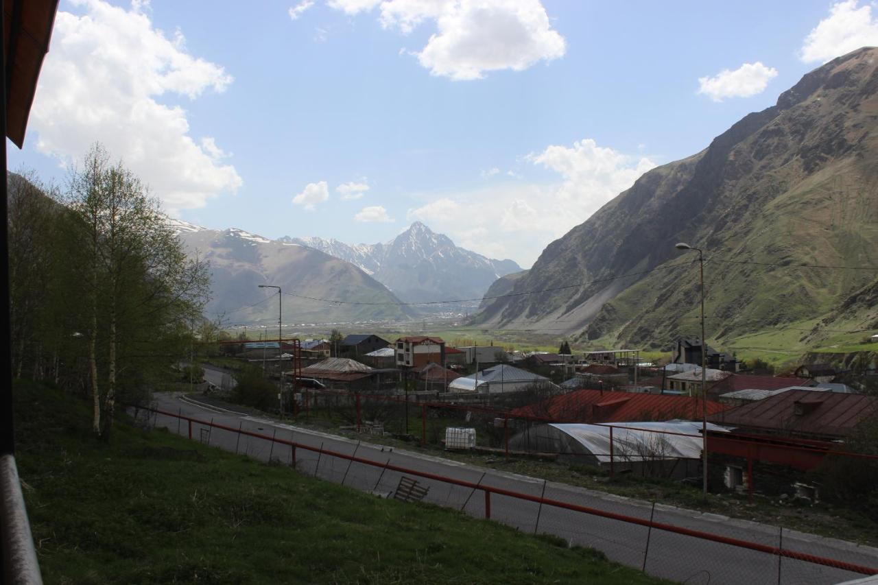 Golden Star Kazbegi Otel Dış mekan fotoğraf