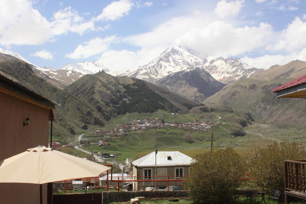 Golden Star Kazbegi Otel Dış mekan fotoğraf