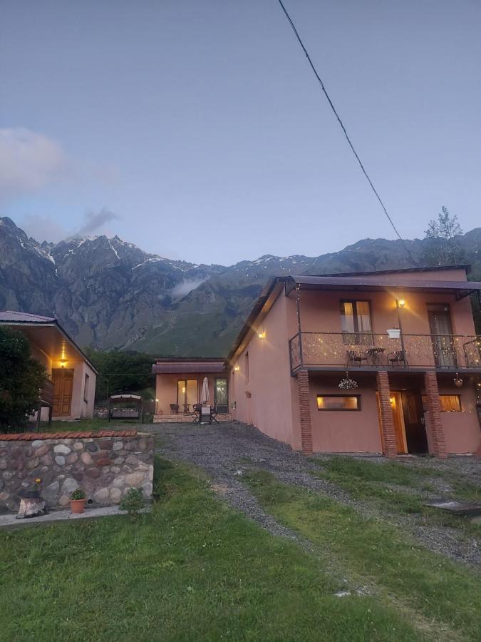 Golden Star Kazbegi Otel Dış mekan fotoğraf